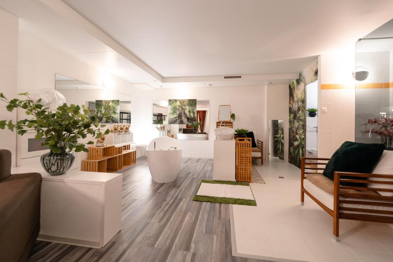 Business Sleeping Place Rolle Exterior photo